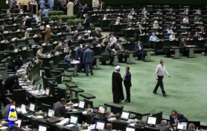 وظیفه مجلس دعوت رئیسی به انتخابات نیست
