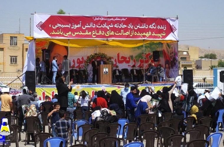 گزارشی از نطق انتخاباتی ریحان محمدپور دهبزرگی/من محمدپور هستم برای شعار و تکرار مکررات نیامده ام/مگر اینجا لیانشامپو است این ترقه بازی را در بین جلسات خودتان جمع کنید