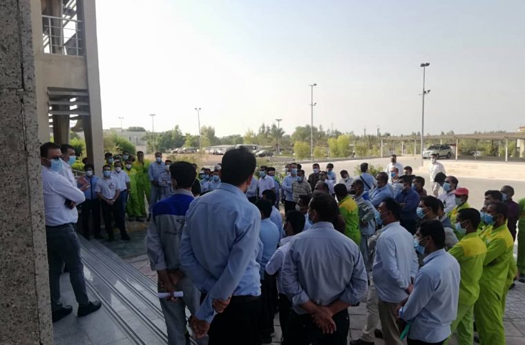 تجمع کارگران نفت و گاز  پارس جنوبی عسلویه در اعتراض به برخی مطالبات قانونی+تصاویر