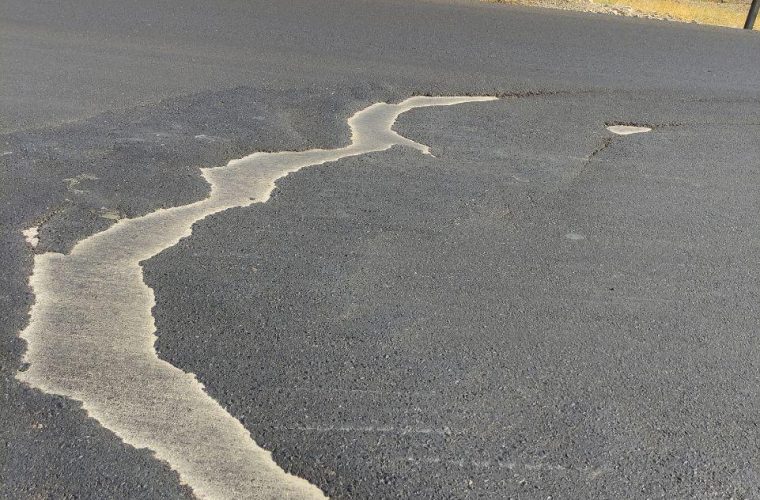 وضعیت نامناسب آسفالت محور گچساران به باشت +تصاویر