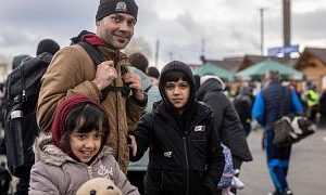از جنگی به جنگ دیگر؛ روایت پناهجوی افغان در اوکراین از گریز به لهستان