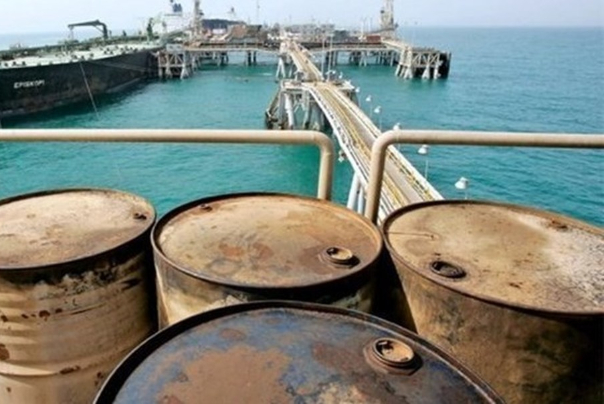توقیف 2 فروند شناور حامل سوخت قاچاق در آبهای جاسک توقیف 2 فروند شناور حامل سوخت قاچاق در آبهای جاسک