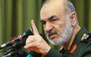 سخنرانی فرمانده کل سپاه پاسداران انقلاب اسلامی برای اولین بار در یک مراسم مردمی در غزه