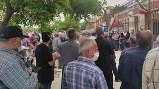 تجمع سراسری معلمان در ایران؛ پلیس بوشهر برخی از تجمع‌ کنندگان را بازداشت کرد