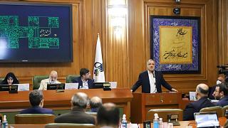 بحران مالی در شهرداری تهران؛ «ساختمان شرکت واحد برای تامین حقوق کارکنان فروخته شد»