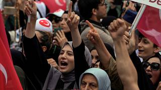 هزاران تن در استانبول در مخالفت با دگرباشان جنسی تظاهرات کردند