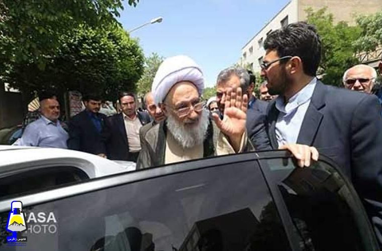 مخالف خودروی خارجی، مگان سوار می‌شود