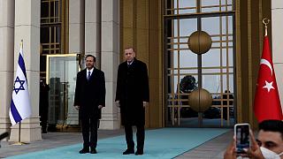 رئیس جمهوری اسرائيل در آنکارا با اردوغان دیدار کرد رئیس جمهوری اسرائيل در آنکارا با اردوغان دیدار کرد