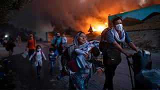 یونان ۲ پناهجوی افغان را به جرم آتش زدن اردوگاه موریا به ۴ سال حبس محکوم کرد