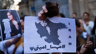 واکنش هنرمندان ساکن ایران به جان‌باختن مهسا؛ چاووشی: تمام همکاری‌هایم را با وزارت ارشاد قطع می‌کنم