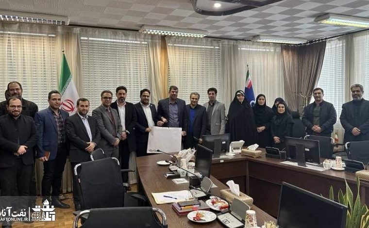 دو خبر در خصوص نفت کارت و بن کارت کارگران نفتی و عیدی پرسنل قراردادی